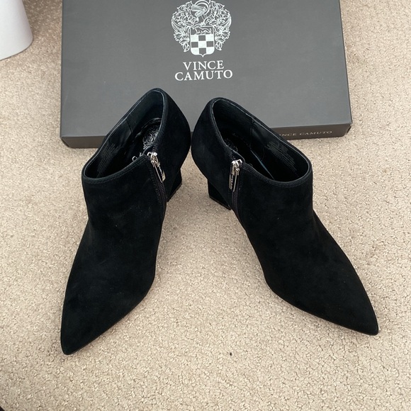 Vince Camino black suede ankle booties. Size 6.5 - Picture 2 of 3